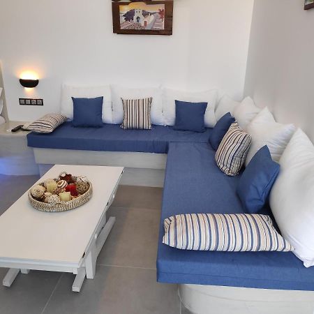 Santoxenia Studio Dirmelas Kamari  Bagian luar foto